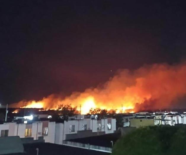 Deja incendio en Colonia Pirámides a un voluntario intoxicado Deja incendio en Colonia Pirámides a un voluntario intoxicado