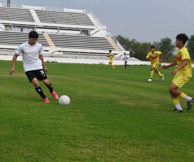 Con la mira puesta en Macro Regional Con la mira puesta en Macro Regional