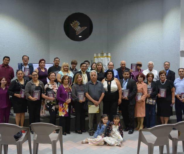 Presentan el libro del Dr. Jesús Sifuentes Presentan el libro del Dr. Jesús Sifuentes
