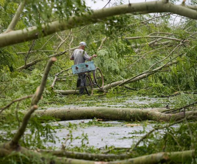 Estudio científico sobre el impacto del cambio climático en la intensidad de los huracanes