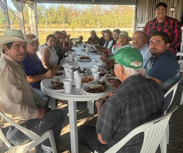 Se reúnen con diputada federal: Piden productores apoyo a federación