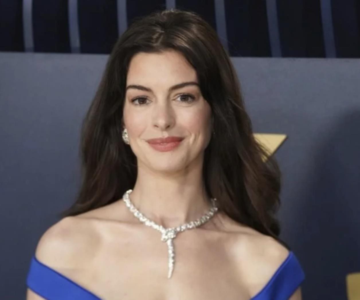 Anne Hathaway protagonizará adaptación de Verity