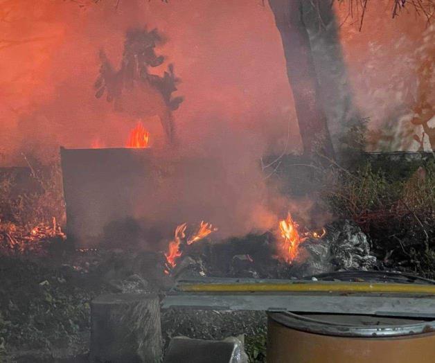 Quema de basura en el IMSS moviliza a cuerpos de emergencia en San Fernando Quema de basura en el IMSS moviliza a cuerpos de emergencia en San Fernando