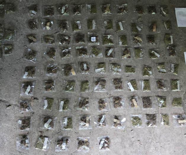Encuentran droga en cateo de casa Encuentran droga en cateo de casa