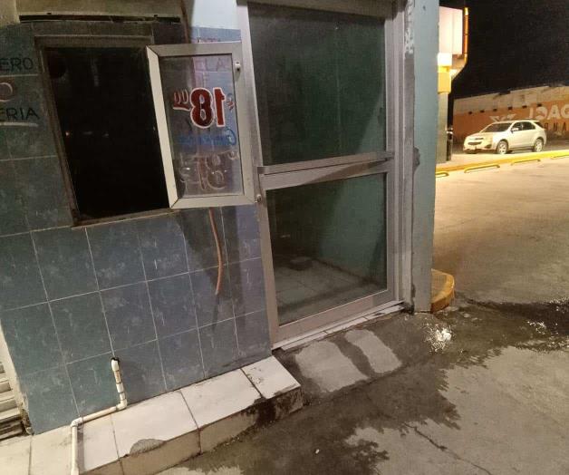 Venden agua, pero la tiran Venden agua, pero la tiran