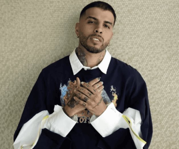 Caos y furor por Rauw Alejandro en show improvisado en CDMX