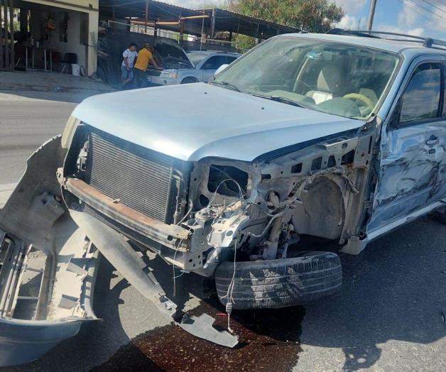 Invade carril tractocamión y provoca encontronazo en Reynosa Invade carril tractocamión y provoca encontronazo en Reynosa