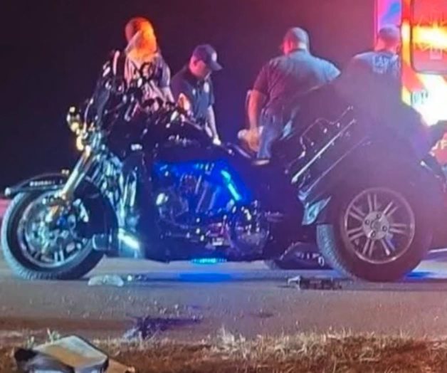 Lo trasladan a San Antonio: Un oficial del Sheriff es herido al volcar su moto