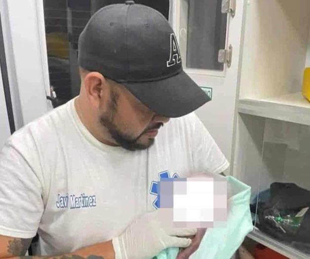 La mañana de este lunes 25 de noviembre: Nace bebé en una ambulancia La mañana de este lunes 25 de noviembre: Nace bebé en una ambulancia