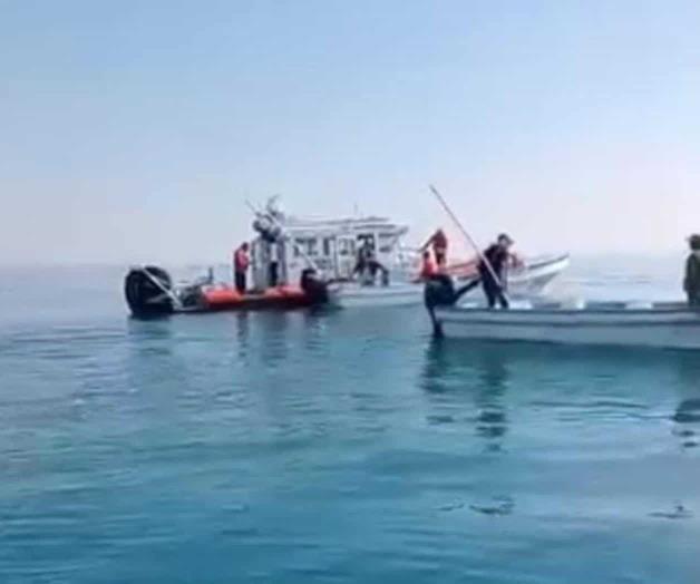 Rescatan a dos pescadores perdidos en el Golfo de México