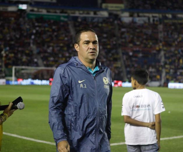 Un DT campeón y 7 retadores Un DT campeón y 7 retadores