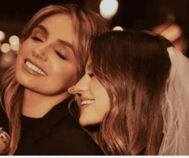 Sof&iacute;a Castro comparte foto in&eacute;dita de sus padres