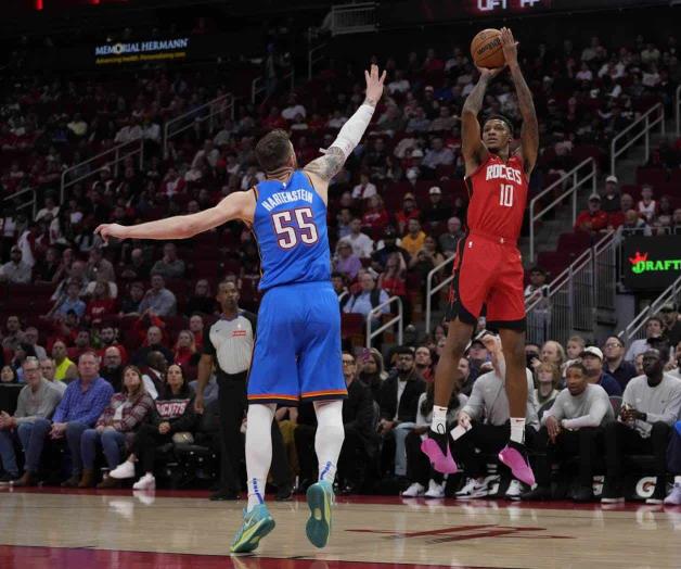 Rockets ganan: VanVleet logra récord de campaña con 38 puntos