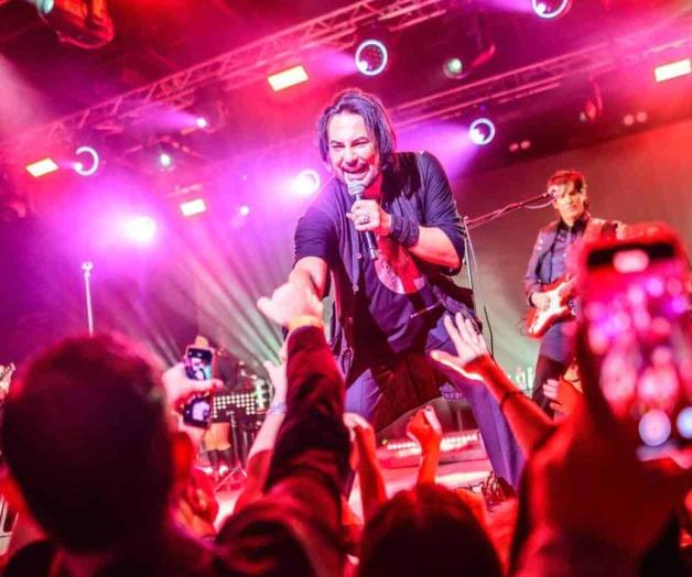 Emociona Beto Cuevas a regios: &iexcl;Sali&oacute; de su  &acute;cueva&acute;!