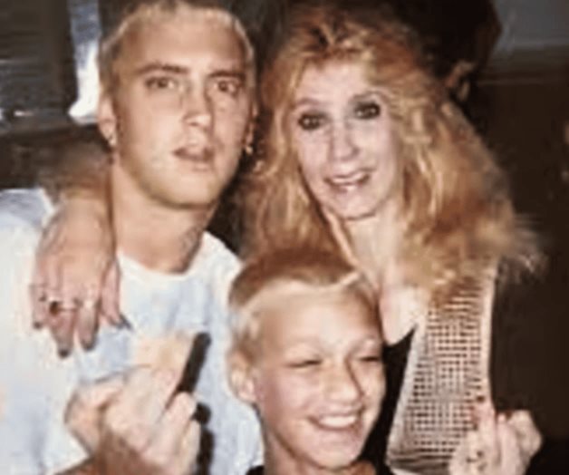 Madre de Eminem muere a los 69 años por cáncer en fase terminal Madre de Eminem muere a los 69 años por cáncer en fase terminal
