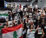 Periodistas protestan a favor de Palestina en la FIL Guadalajara