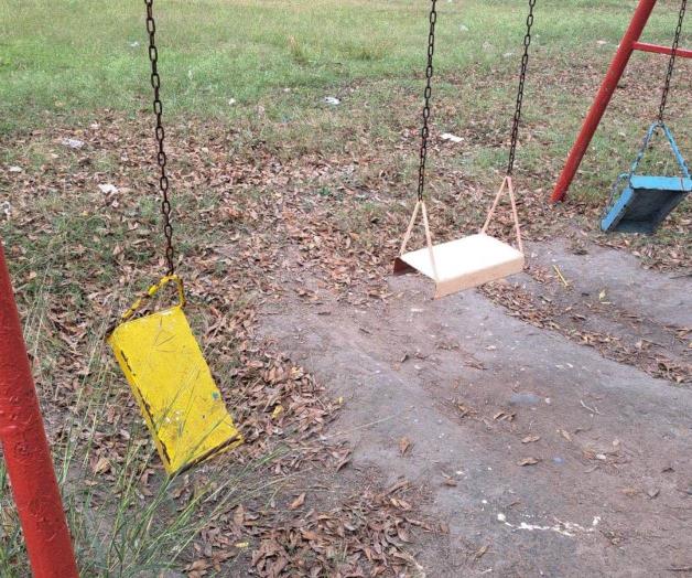 Permanece en el abandono Plaza pública en la Almaguer