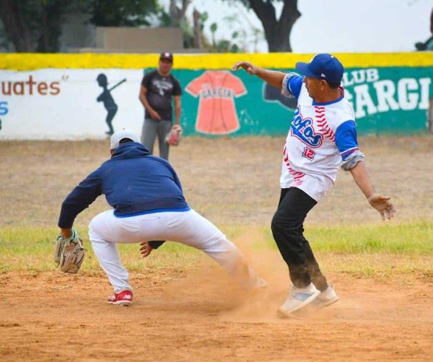 Playoffs de la Liga Burocrática de softbol: Viveros Glass supera a los Diamondbacks Playoffs de la Liga Burocrática de softbol: Viveros Glass supera a los Diamondbacks