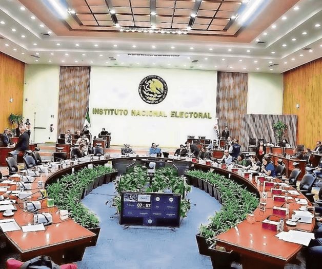 INE pospone aprobación de recursos para capacitación electoral INE pospone aprobación de recursos para capacitación electoral