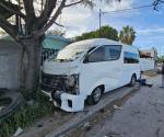 Aparatoso choque entre camioneta y Malibú en Reynosa