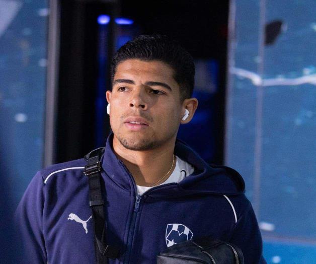 Víctor Guzmán se reincorpora a entrenamientos de Rayados para la Gran Final