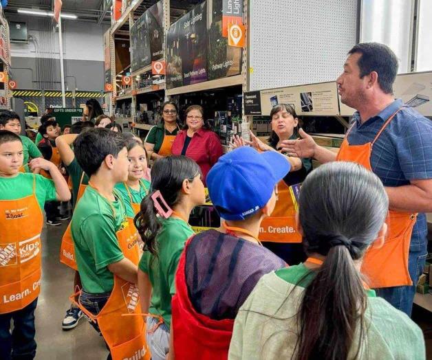 Iluminan su camino al futuro: Exploran estudiantes la energía renovable