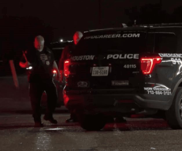 Autoridades investigan: Tiroteo deja un muerto y 2 heridos en Houston Autoridades investigan: Tiroteo deja un muerto y 2 heridos en Houston