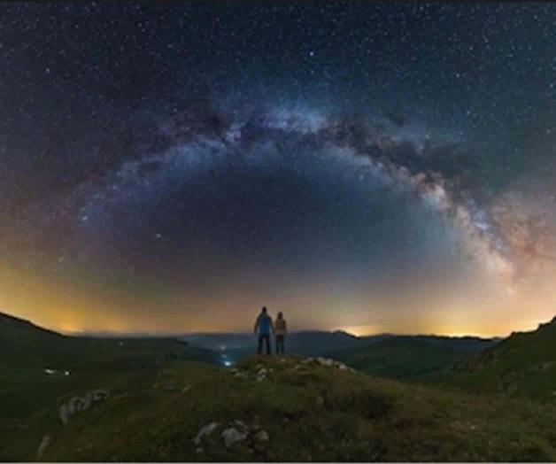 La joven de las estrellas