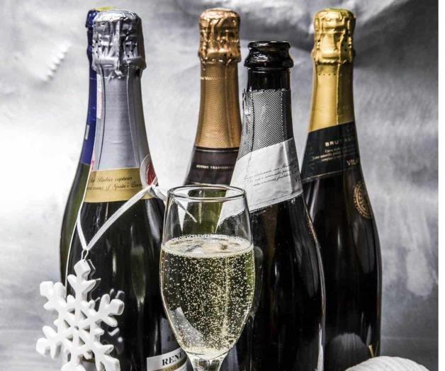 Guía completa de vinos espumosos y maridajes