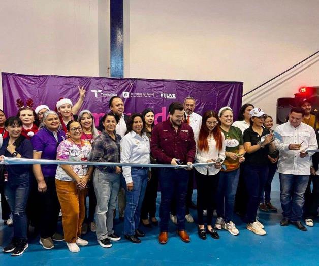 Impulsan a j&oacute;venes emprendedores