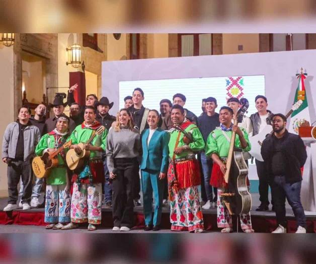 Suena en la mañanera el Himno Migrante