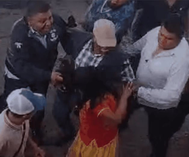 Edil de San Pedro Ixtlahuaca, Oaxaca, golpea brutalmente a mujer