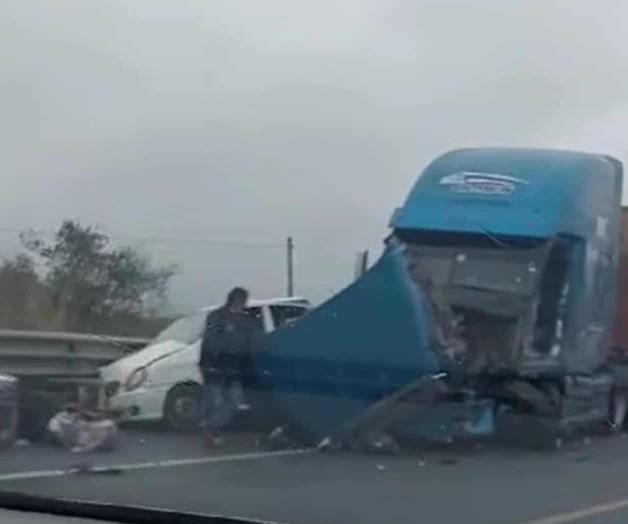 Reportan accidentes m&uacute;ltiples en  carretera Victoria-Monterrey