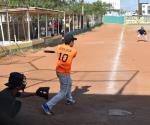 Torneo sabatino de la Liga de Softbol Aztlán: ¡Cierran con juegazo!