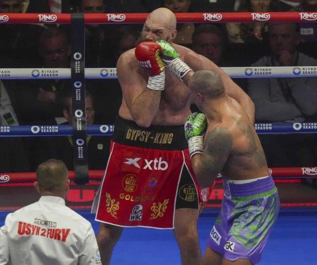 Usyk vence a Fury y retiene t&iacute;tulos pesados: &iexcl;Repite la dosis!