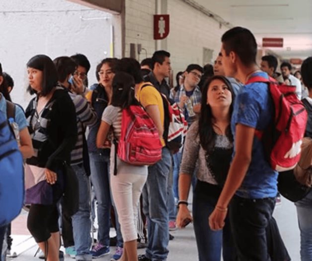 Diputado del PRI propone eliminar pago por título universitario Diputado del PRI propone eliminar pago por título universitario