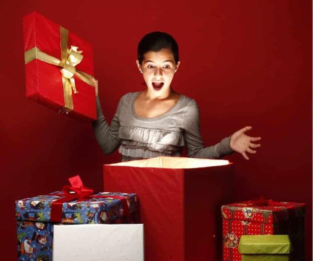 La Tradición Mágica de Regalar en Navidad La Tradición Mágica de Regalar en Navidad