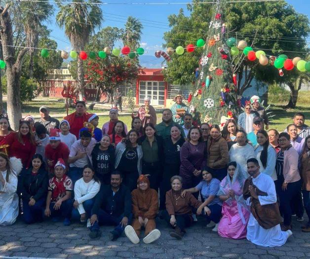 Menores internados celebran la Navidad