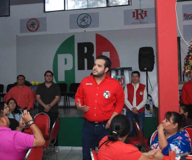 Sostiene encuentro líder estatal del PRI con militancia de Reynosa