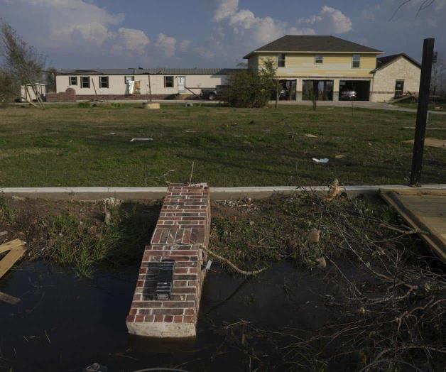 Afectan a Cypress, Splendora, Hillcres y  Porter Eighhts: Azotan 5 tornados a Houston