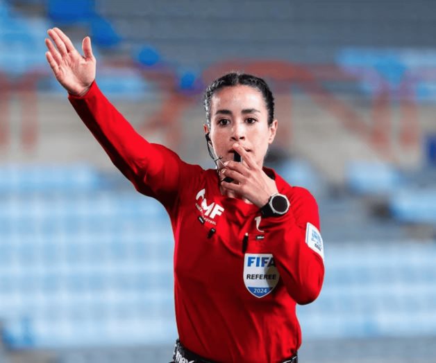 Katia Itzel Garc&iacute;a es nombrada una de las mejores &aacute;rbitras del mundo