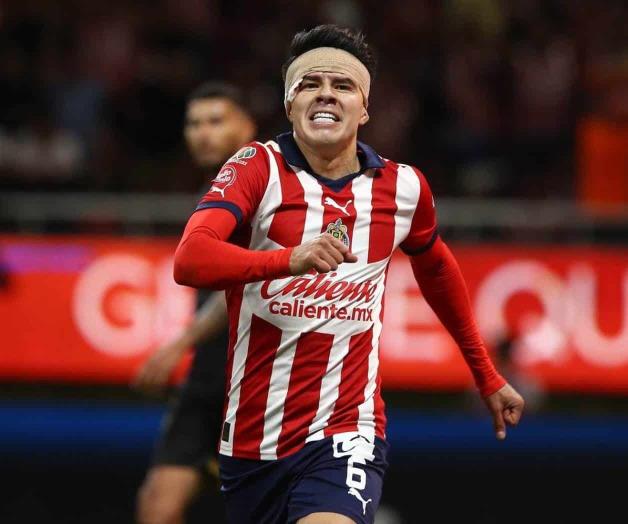 Pável Pérez se une a las bajas en Chivas