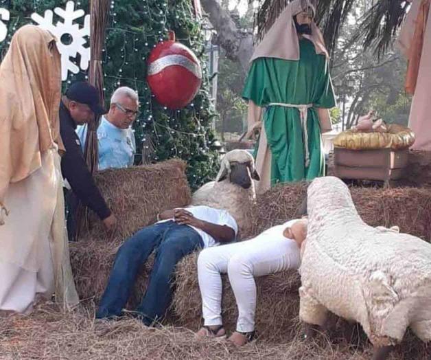 Pareja, bajo influjo del alcohol: Terminan fiesta en el nacimiento Pareja, bajo influjo del alcohol: Terminan fiesta en el nacimiento