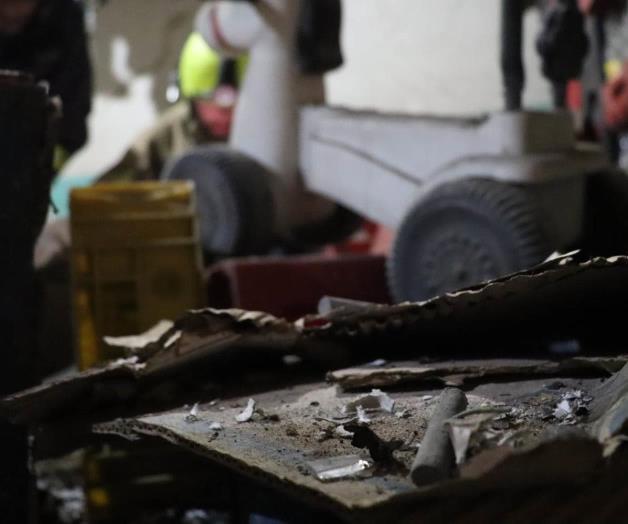 Explota tienda que vendía pirotecnia en Santa Lucía Explota tienda que vendía pirotecnia en Santa Lucía