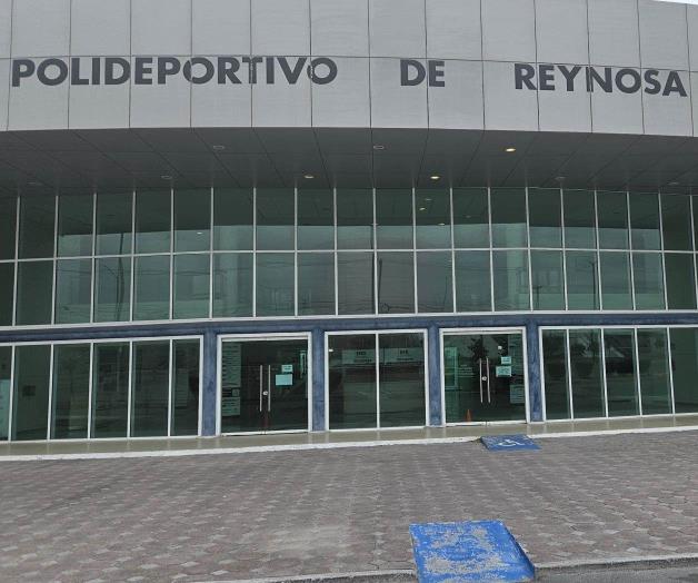 Anuncian Polideportivo como albergue; lugar permanece cerrado Anuncian Polideportivo como albergue; lugar permanece cerrado