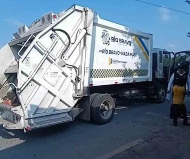 Accidente con camión recolector en Río Bravo Accidente con camión recolector en Río Bravo
