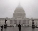 Detienen a hombre por intentar entrar al Capitolio con un machete