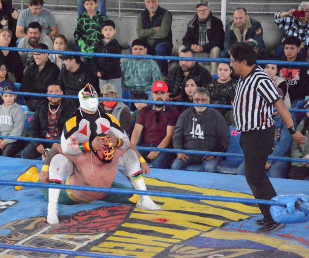 Hijo de Máscara Sagrada Vs. Hijo de Fishman ¡Mano a mano encarnizado! Hijo de Máscara Sagrada Vs. Hijo de Fishman ¡Mano a mano encarnizado!