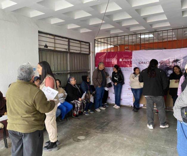 Abarrotan punto de entrega de tarjetas del Bienestar en Río Bravo Abarrotan punto de entrega de tarjetas del Bienestar en Río Bravo