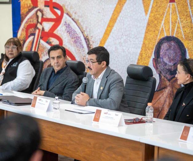 Firma UAT convenio con escuela española Firma UAT convenio con escuela española